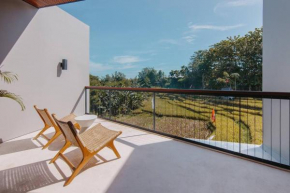 Canggu Serenity - Designer Home by The Rice Field